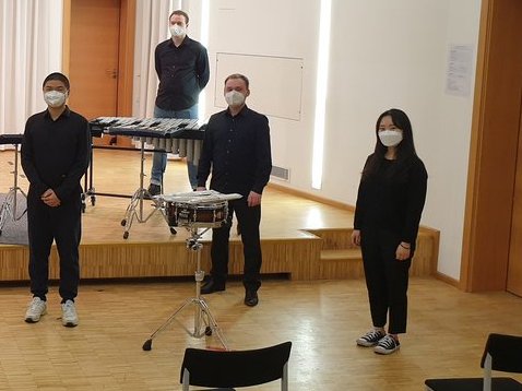 TeilnehmerInnen und Jury des Schwander-Percussion-Vorentscheids 2021