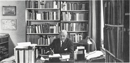 Roland Häfner als Bibliothekar